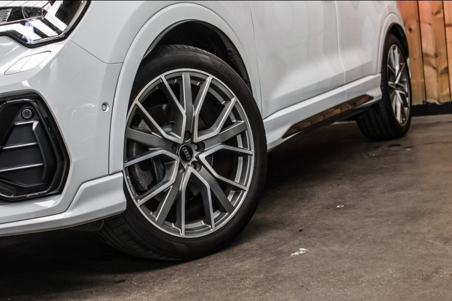 Audi Q3 40 TFSI Quattro S-Line *Pano*360 Camera*Keyless*Trekhaak*
