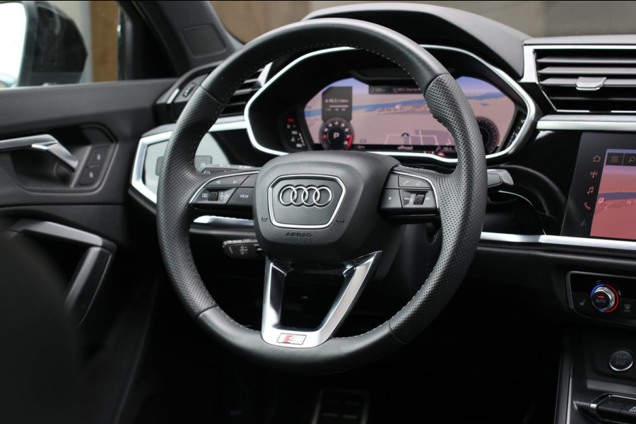 Audi Q3 40 TFSI Quattro S-Line *Pano*360 Camera*Keyless*Trekhaak*