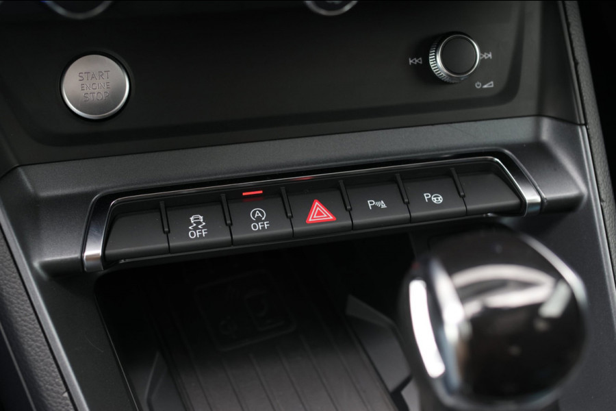 Audi Q3 40 TFSI Quattro S-Line *Pano*360 Camera*Keyless*Trekhaak*