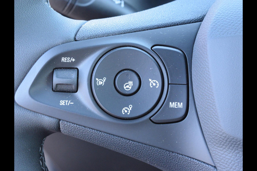 Opel Corsa Electric Long Range GS 51 kWh l Warmtepomp l Stoel/ stuur verwarming l camera