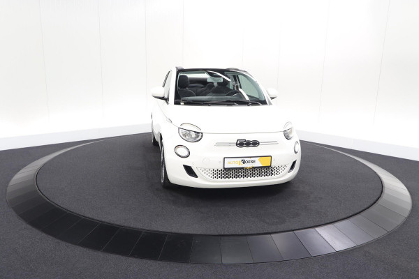 Fiat 500C Icon 42 kWh | 97,3% SOH | Convenience Pack | Camera | Dodehoekdetectie | Stoelverwarming