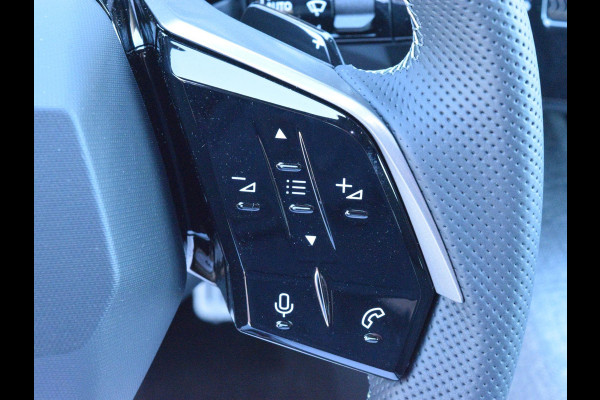 Peugeot 3008 1.6 plug-in Hybrid 225 GT Exclusive l 360 camera l Schuif/ kanteldak l Elektrische AGR voorstoelen l