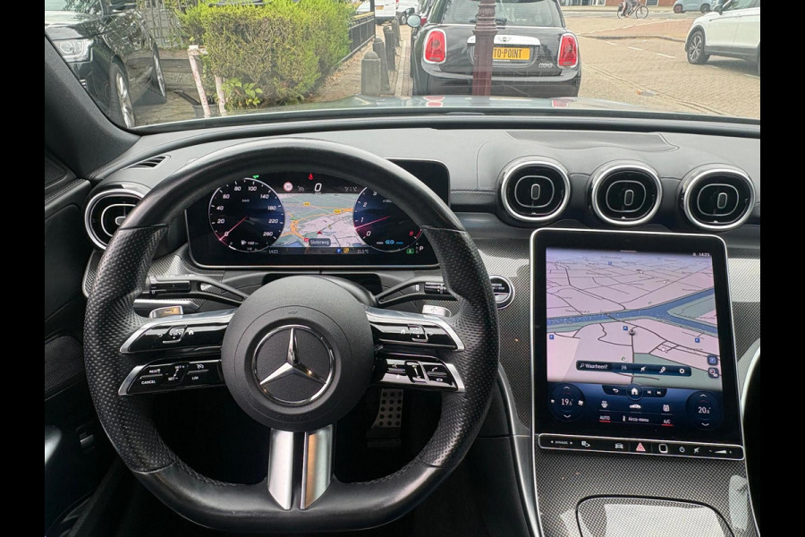 Mercedes-Benz C-Klasse 180 AMG/PANO/MAGNO MAT/NL-AUTO/BTW/27800KM!