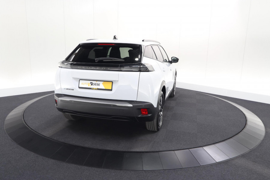 Peugeot e-2008 EV Allure Avantage 54 kWh | 97,3% SOH | 11 KW Lader | Apple Carplay | Parkeersensoren