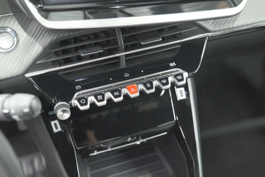 Peugeot e-2008 EV Allure Avantage 54 kWh | 97,3% SOH | 11 KW Lader | Apple Carplay | Parkeersensoren