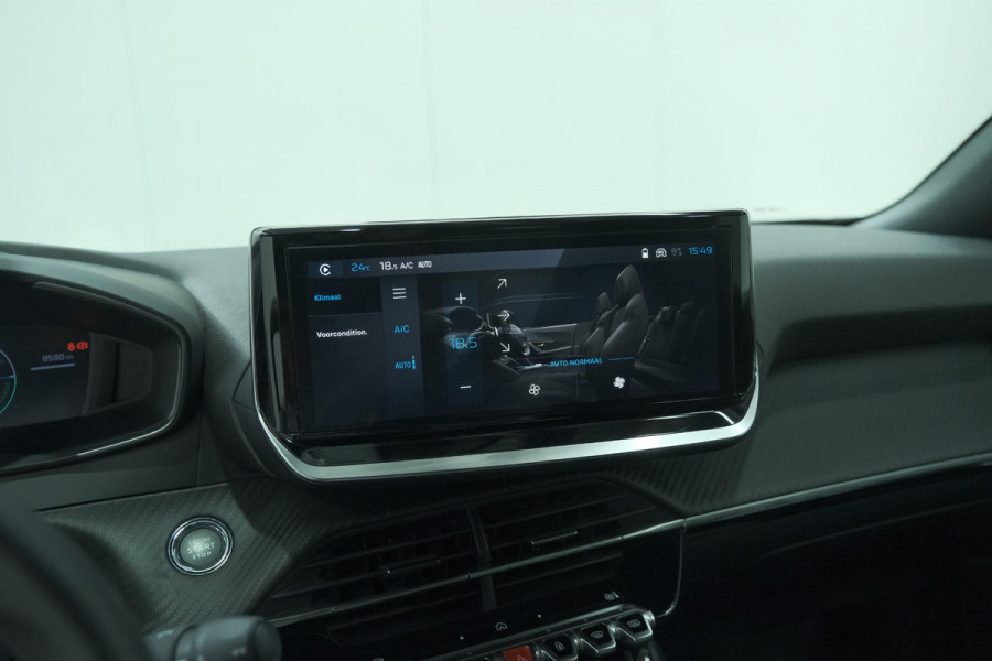 Peugeot e-2008 EV Allure Avantage 54 kWh | 97,3% SOH | 11 KW Lader | Apple Carplay | Parkeersensoren