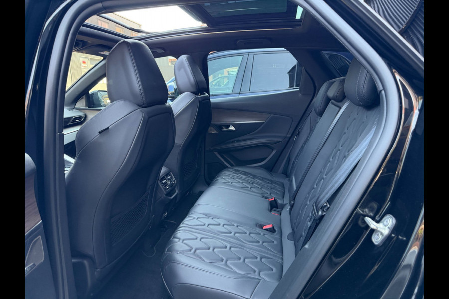 Peugeot 3008 1.2 PureTech GT Black Pack | PANO | TREKHAAK | FOCAL | SFEER | LEDER | VIRTUAL | ACC | MASSAGE | 19 INCH