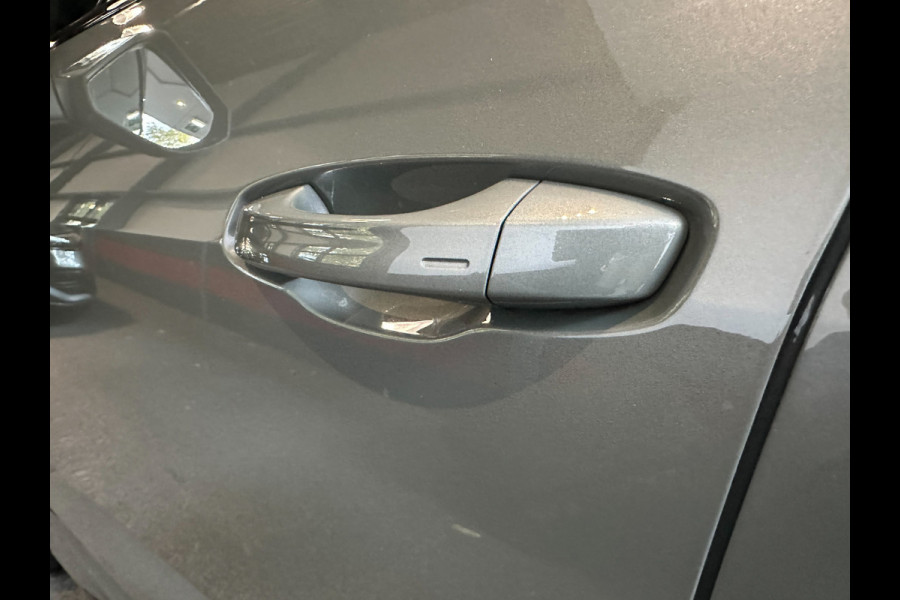 Audi Q3 Sportback 35 TFSI 3x S-Line Sfeerlicht|Keyless|camera|Panorama|Elektr.Klep
