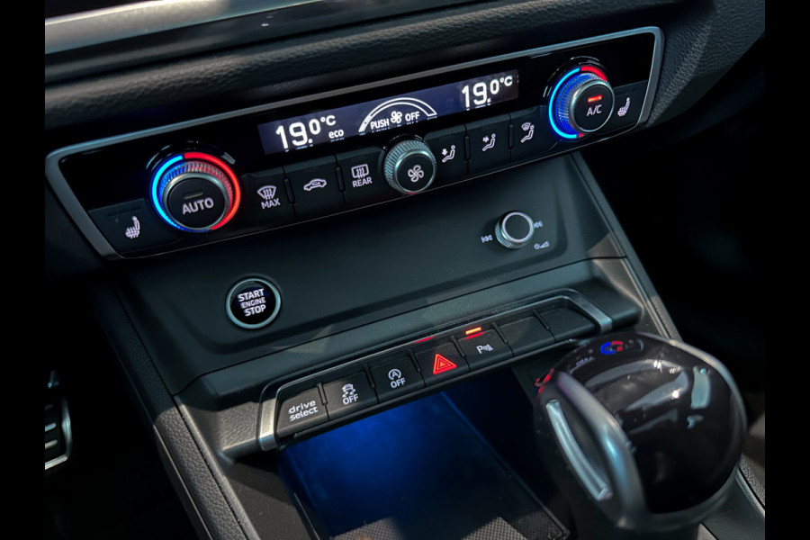Audi Q3 Sportback 35 TFSI 3x S-Line Sfeerlicht|Keyless|camera|Panorama|Elektr.Klep