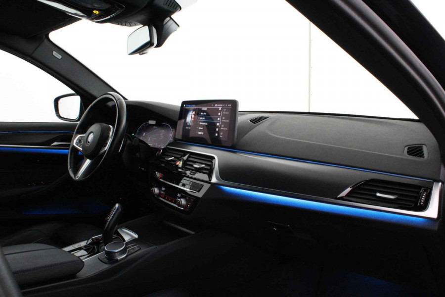 BMW 5 Serie Touring 530e xDrive High Executive M Sport > Shadow-Line/20inch/Driving Assistant Professional