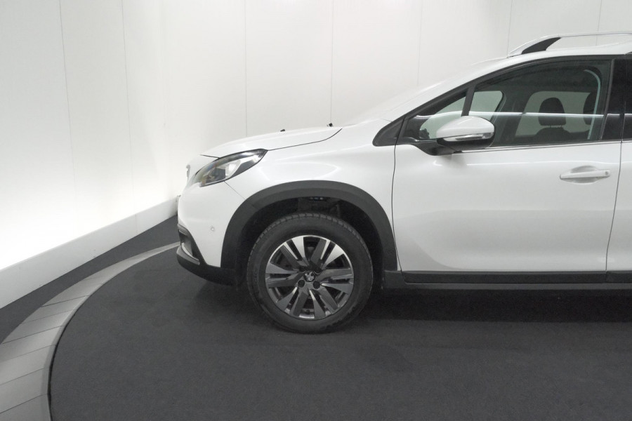 Peugeot 2008 PureTech 110 EAT6 Allure | Trekhaak | Apple Carplay | Parkeersensoren | Stoelverwarming