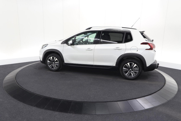 Peugeot 2008 PureTech 110 EAT6 Allure | Trekhaak | Apple Carplay | Parkeersensoren | Stoelverwarming