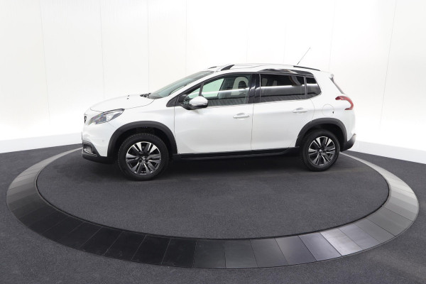 Peugeot 2008 PureTech 110 EAT6 Allure | Trekhaak | Apple Carplay | Parkeersensoren | Stoelverwarming