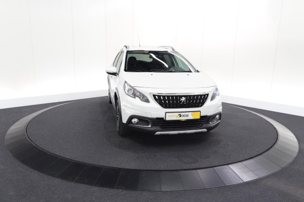 Peugeot 2008 PureTech 110 EAT6 Allure | Trekhaak | Apple Carplay | Parkeersensoren | Stoelverwarming