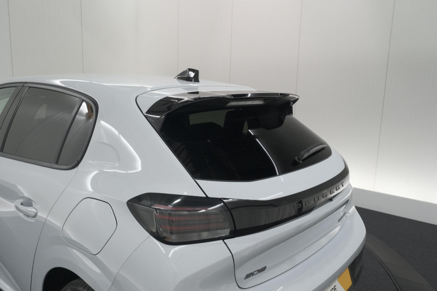 Peugeot 208 1.2 Hybrid 110 e-DCS6 Allure | Climate Control | Apple Carplay | Parkeersensoren