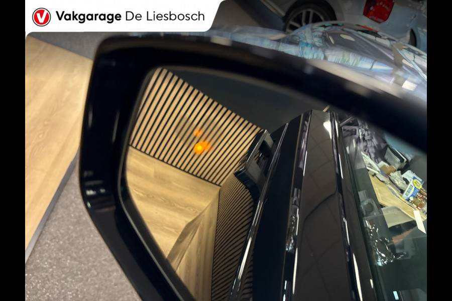 Land Rover Range Rover Velar 2.0 P400e SE/leer/pano/navi/camera/meridian/stoel verw/black edition