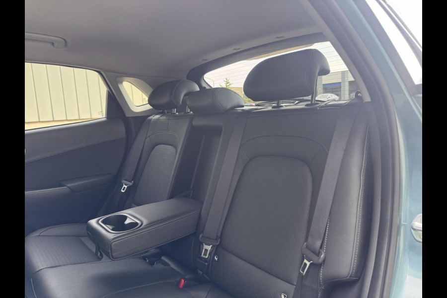 Hyundai Kona EV Premium 64 kWh | SOH: 95,4% | Full Options | 3 Fase | Warmtepomp | Two Tone | Afn. Trekhaak | Blindspot | | Leder |