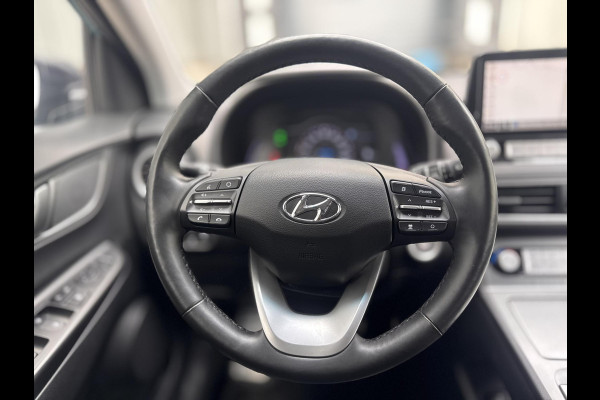 Hyundai Kona EV Premium 64 kWh | SOH: 95,4% | Full Options | 3 Fase | Warmtepomp | Two Tone | Afn. Trekhaak | Blindspot | | Leder |