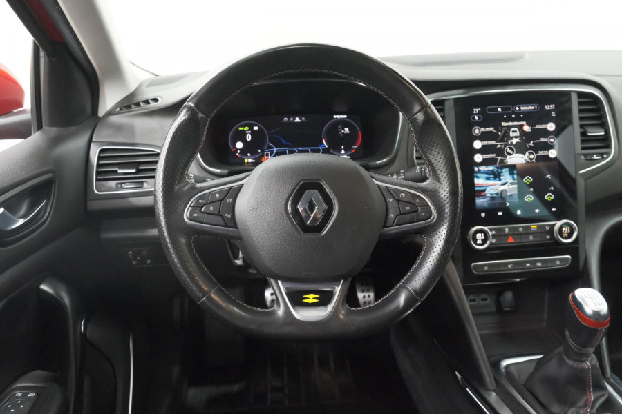 Renault Mégane Estate TCe 140 R.S. Line | Trekhaak | Adaptieve Cruise Control | BOSE Audio |