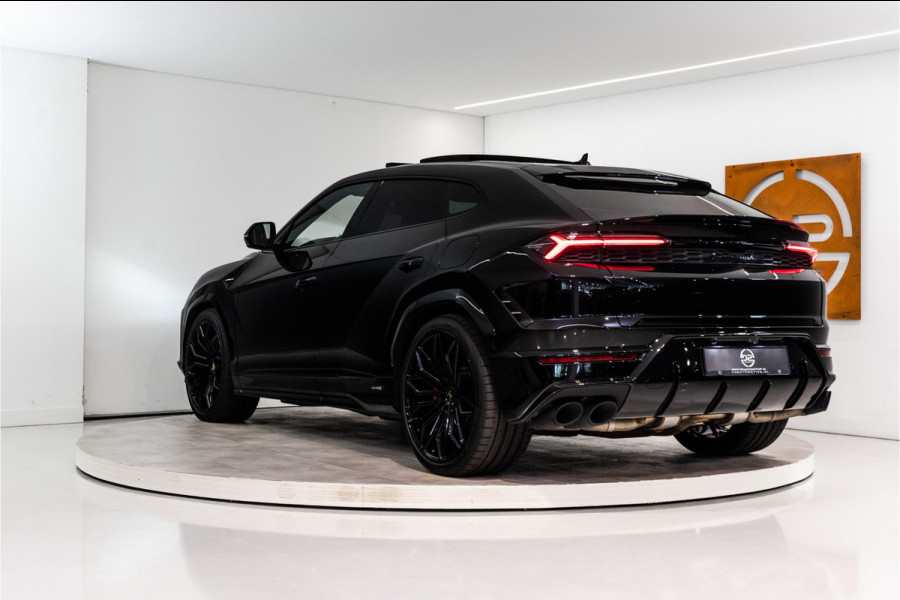 Lamborghini Urus 4.0 V8 Hybrid SE 800PK | Ad Personam | Nero Helene | Nero Ade/Arancio Leoni | Bang&Olufsen 3D | Ceramic | Service Package 5YR |