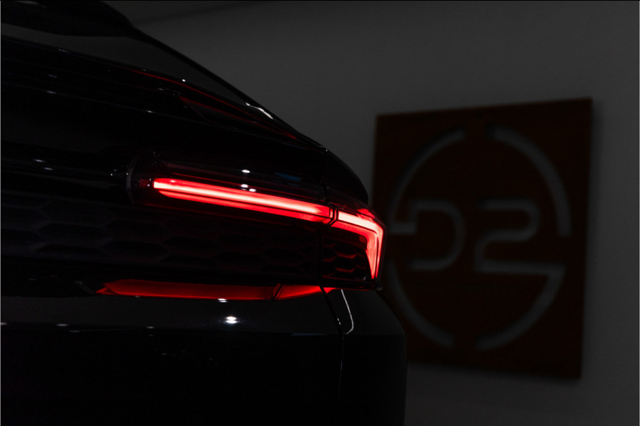 Lamborghini Urus 4.0 V8 Hybrid SE 800PK | Ad Personam | Nero Helene | Nero Ade/Arancio Leoni | Bang&Olufsen 3D | Ceramic | Service Package 5YR |