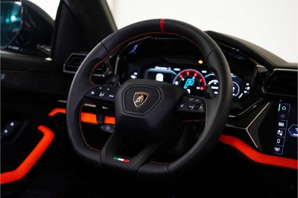 Lamborghini Urus 4.0 V8 Hybrid SE 800PK | Ad Personam | Nero Helene | Nero Ade/Arancio Leoni | Bang&Olufsen 3D | Ceramic | Service Package 5YR |