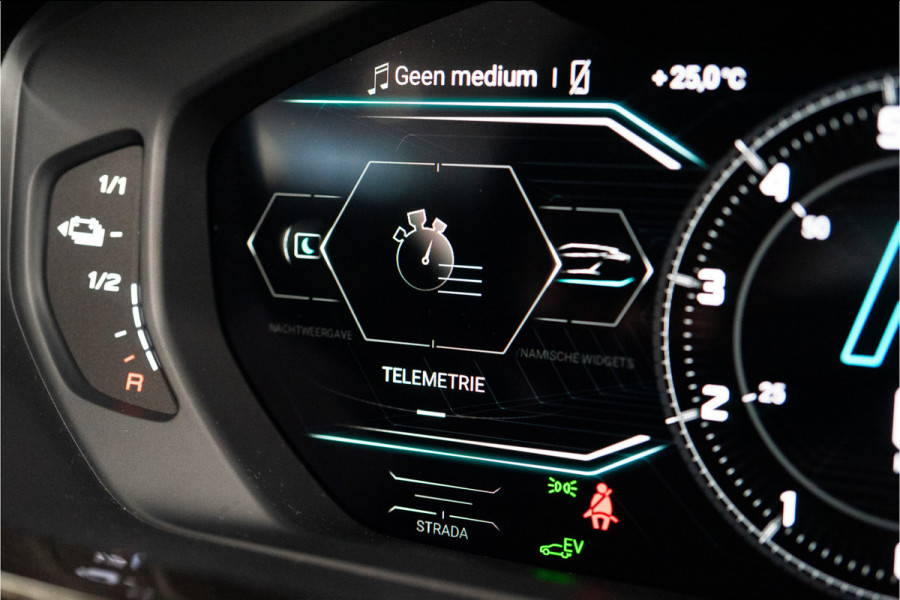 Lamborghini Urus 4.0 V8 Hybrid SE 800PK | Ad Personam | Nero Helene | Nero Ade/Arancio Leoni | Bang&Olufsen 3D | Ceramic | Service Package 5YR |