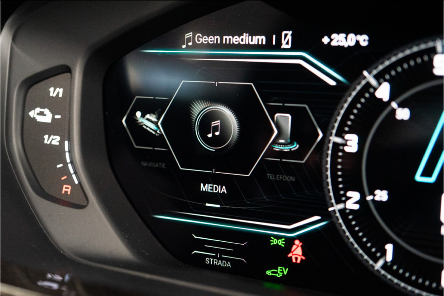 Lamborghini Urus 4.0 V8 Hybrid SE 800PK | Ad Personam | Nero Helene | Nero Ade/Arancio Leoni | Bang&Olufsen 3D | Ceramic | Service Package 5YR |