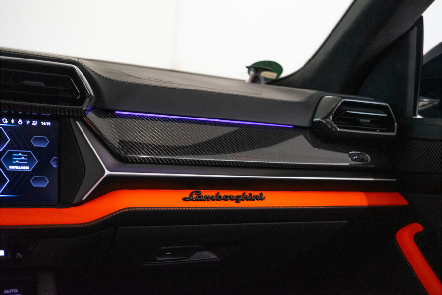 Lamborghini Urus 4.0 V8 Hybrid SE 800PK | Ad Personam | Nero Helene | Nero Ade/Arancio Leoni | Bang&Olufsen 3D | Ceramic | Service Package 5YR |