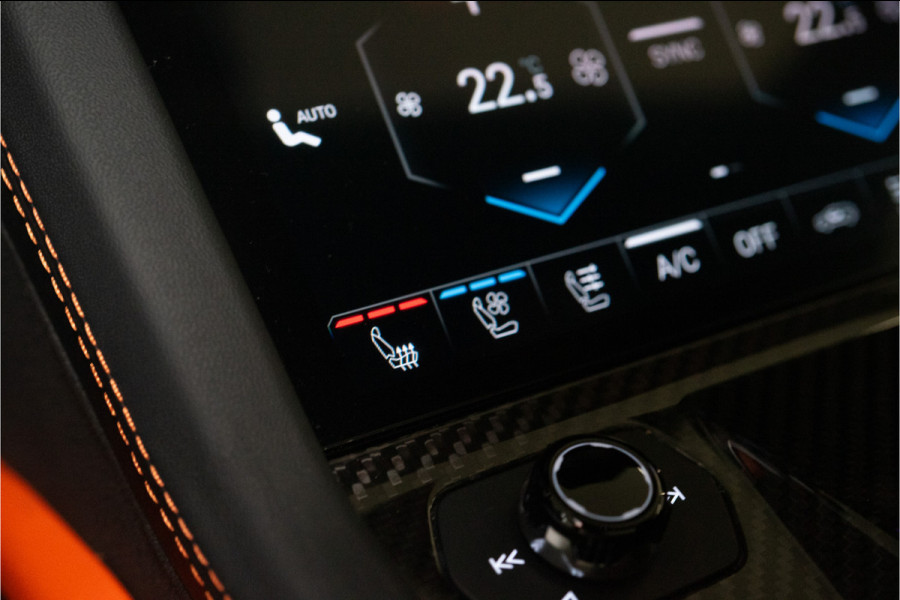 Lamborghini Urus 4.0 V8 Hybrid SE 800PK | Ad Personam | Nero Helene | Nero Ade/Arancio Leoni | Bang&Olufsen 3D | Ceramic | Service Package 5YR |