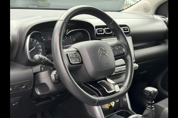 Citroën C3 Aircross 1.2 PureTech S&S Shine ✓1e Eigenaar✓D-riem vv 07-2025✓360° Camera✓Navi✓Carplay✓Net beurt gehad✓Keyless✓17'' Lmv✓Rijstrooksensor✓110pk✓Pdc V+A✓6 Bak✓N.A.P✓Apk tot 07-2027