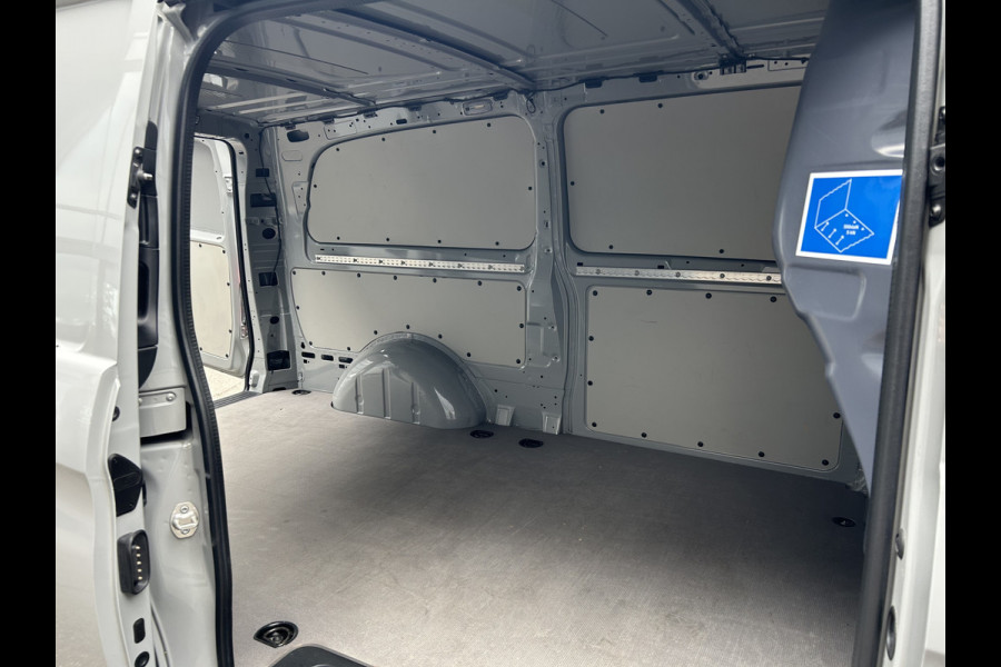 Mercedes-Benz Vito 116 CDI L3 Pro 2500KG Trekhaak / MBUX / Navigatie / Camera / Cruise control / Airco / LMV / Achterdeuren