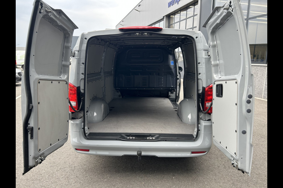 Mercedes-Benz Vito 116 CDI L3 Pro 2500KG Trekhaak / MBUX / Navigatie / Camera / Cruise control / Airco / LMV / Achterdeuren