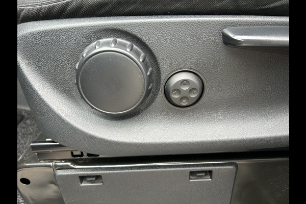 Mercedes-Benz Vito 116 CDI L3 Pro 2500KG Trekhaak / MBUX / Navigatie / Camera / Cruise control / Airco / LMV / Achterdeuren
