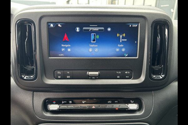 Mercedes-Benz Vito 116 CDI L3 Pro 2500KG Trekhaak / MBUX / Navigatie / Camera / Cruise control / Airco / LMV / Achterdeuren