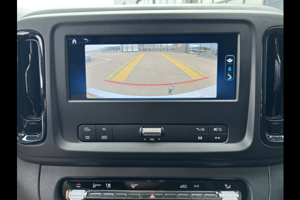 Mercedes-Benz Vito 116 CDI L3 Pro 2500KG Trekhaak / MBUX / Navigatie / Camera / Cruise control / Airco / LMV / Achterdeuren