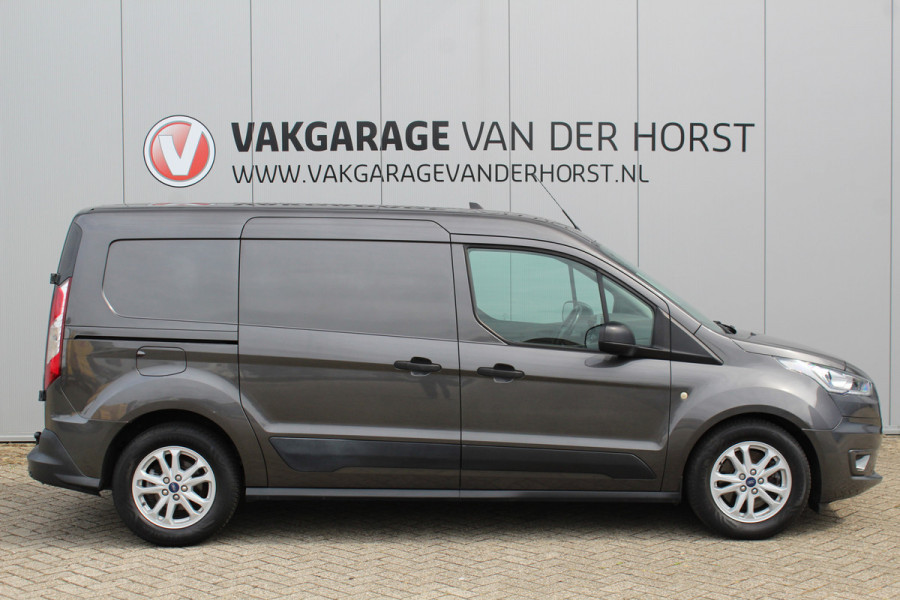 Ford Transit Connect 1.5-100pk TDCi EcoBlue L2 Trend. Bijzonder nette, luxe en goed onderhouden Ford Connect. Airco, Cruise Controle, Trekhaak, Camera, Metallic lak, Pdc, Lmv, Laadruimte betimmerd etc.