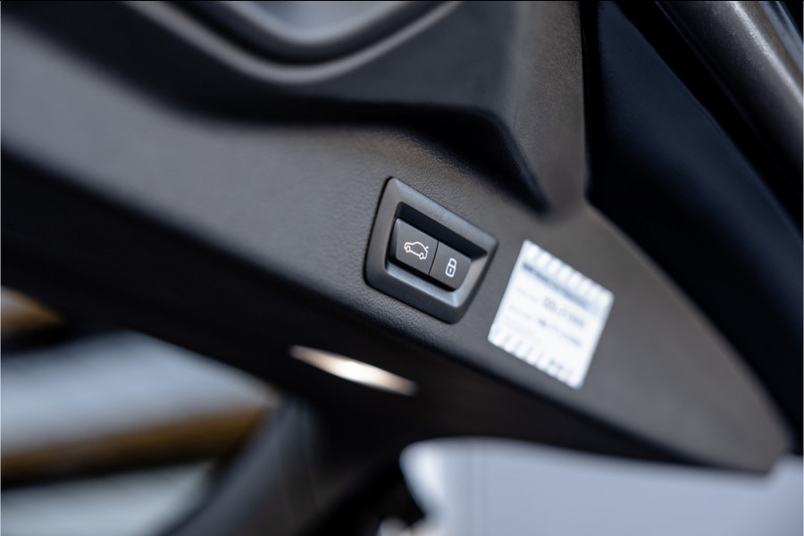 BMW X5 xDrive50e - M Sport | Panorama | H&K | Elek. Trekhaak | Memory | Luchtvering