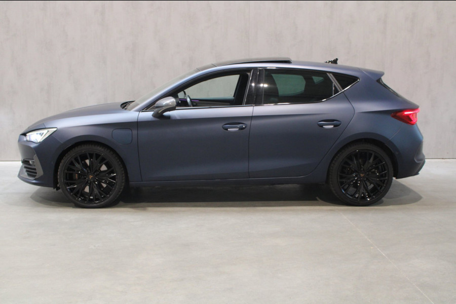 CUPRA Leon 1.4 e-Hybrid VZ Patrol Blue Matt/Pano/Camera/Elec. Leer memory Full Option Prijs is Rijklaar
