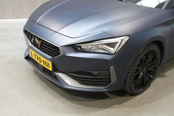 CUPRA Leon 1.4 e-Hybrid VZ Patrol Blue Matt/Pano/Camera/Elec. Leer memory Full Option Prijs is Rijklaar