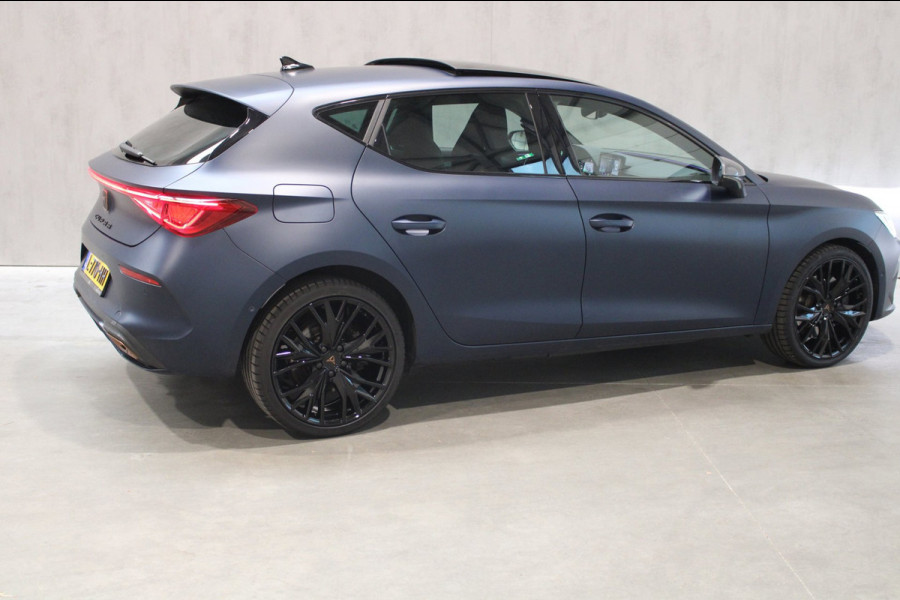 CUPRA Leon 1.4 e-Hybrid VZ Patrol Blue Matt/Pano/Camera/Elec. Leer memory Full Option Prijs is Rijklaar
