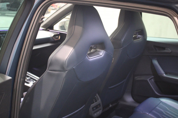 CUPRA Leon 1.4 e-Hybrid VZ Patrol Blue Matt/Pano/Camera/Elec. Leer memory Full Option Prijs is Rijklaar