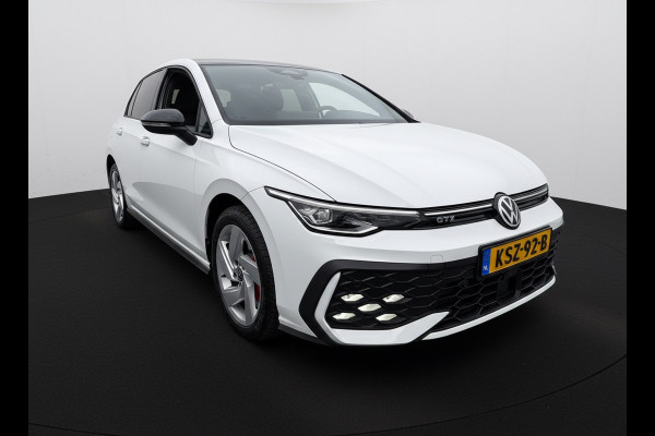Volkswagen Golf GTE 1.5 272PK DSG HYBRID GTE-SPORT 360°CAMERA/NAVI/HEAD-UP!