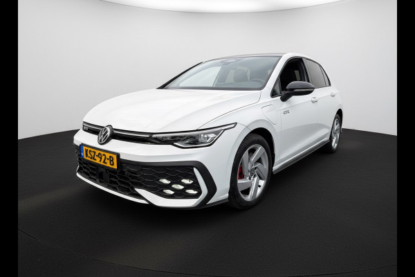 Volkswagen Golf GTE 1.5 272PK DSG HYBRID GTE-SPORT 360°CAMERA/NAVI/HEAD-UP!