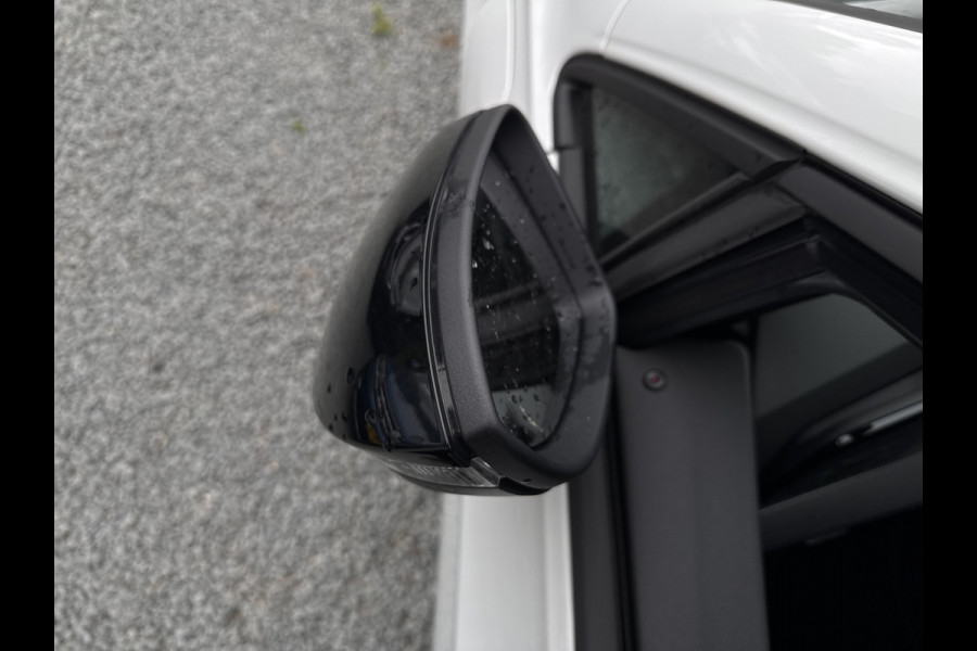 Volkswagen Golf GTE 1.5 272PK DSG HYBRID GTE-SPORT 360°CAMERA/NAVI/HEAD-UP!