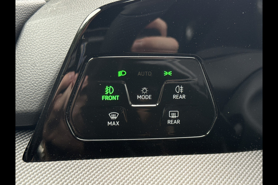 Volkswagen Golf GTE 1.5 272PK DSG HYBRID GTE-SPORT 360°CAMERA/NAVI/HEAD-UP!