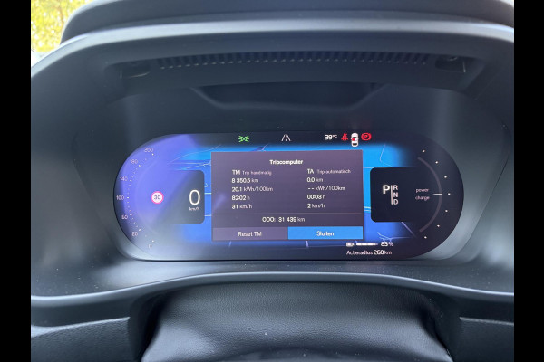 Volvo XC40 Core Recharge Pure Electric 2WD SOH 97% | WARMTEPOMP| STOEL + STUURWIELVERWARMING | VOLVO DEALER ONDERHOUDEN | RIJKLAAR GELEVERD MET 12 MND BOVAG GARANTIE |