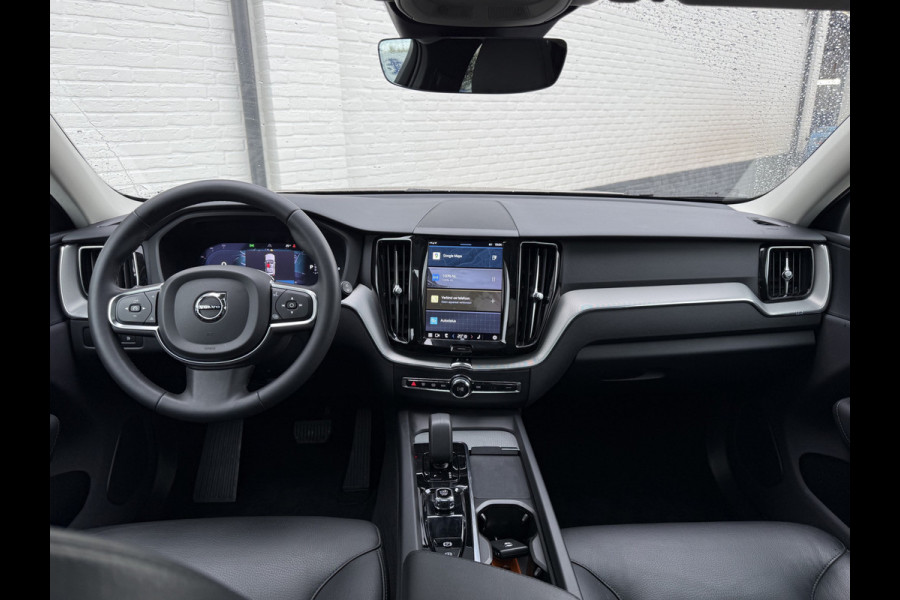 Volvo XC60 2.0 T8 Plug-in hybrid AWD Plus Bright | Pano | Pilot Assist | Blis