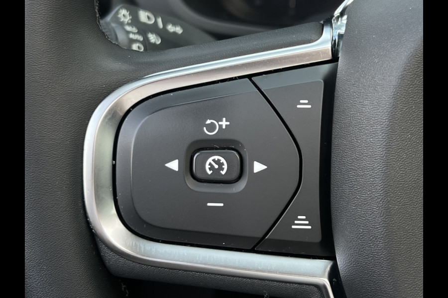 Volvo XC60 2.0 T8 Plug-in hybrid AWD Plus Bright | Pano | Pilot Assist | Blis