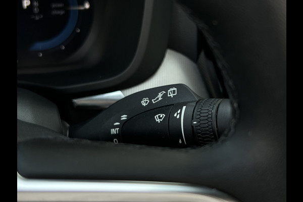 Volvo XC60 2.0 T8 Plug-in hybrid AWD Plus Bright | Pano | Pilot Assist | Blis